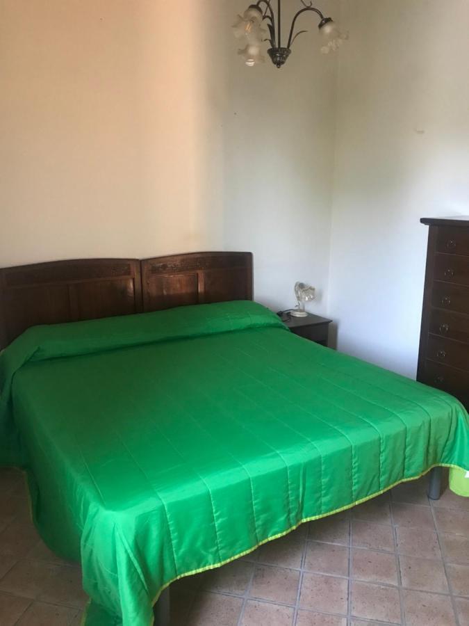 Residenza Le Querce Bilocale Villa Fossato di Vico Bagian luar foto